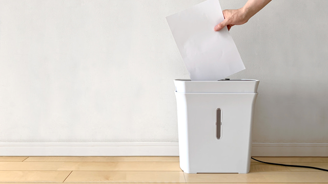 【通販好きは絶対見て！】家庭用シュレッダーで防犯対策。選び方と電動・手動のおすすめ機種紹介
